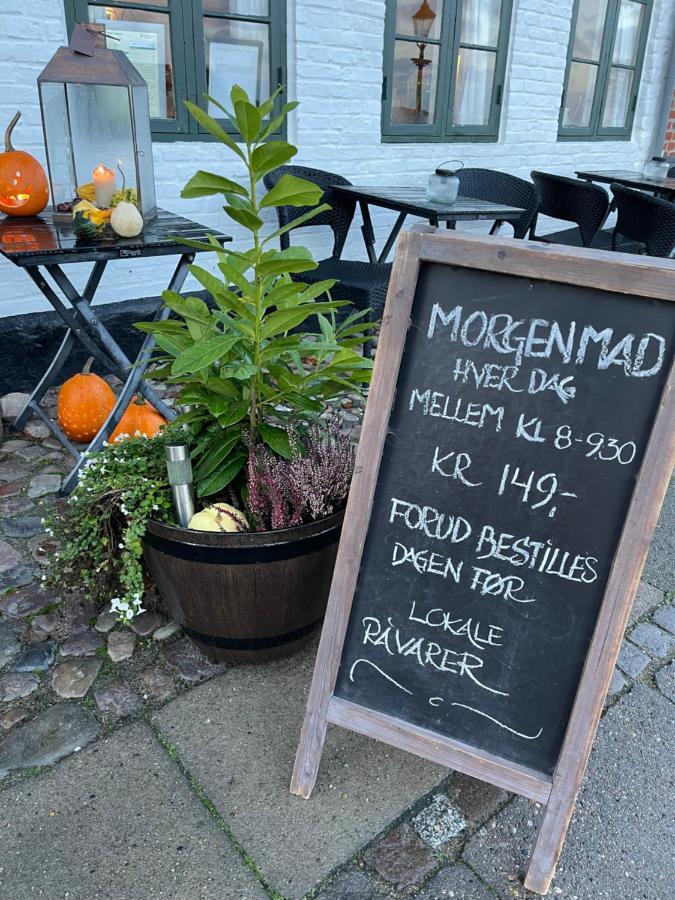 Restaurant Saelhunden Acomodação com café da manhã Ribe Exterior foto